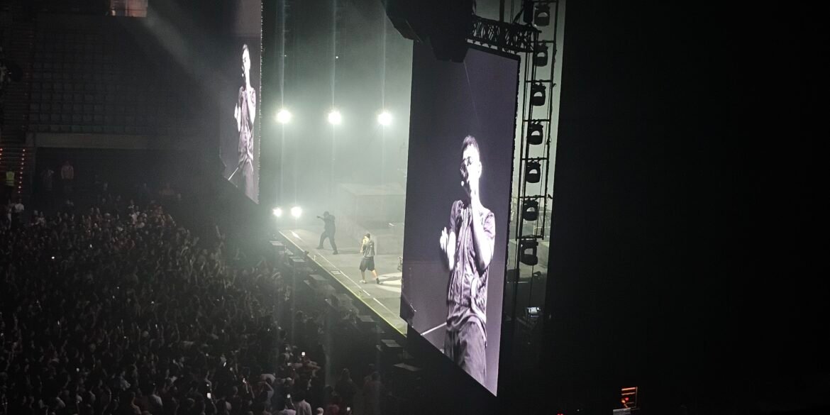 Trueno durante su concierto en Barcelona el 13 de octubre de 2026