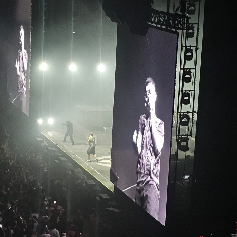 Trueno durante su concierto en Barcelona el 13 de octubre de 2026